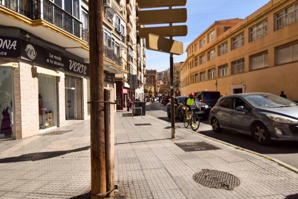 P&P Callejon De Olleria Malaga Bagian luar foto